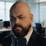 Caut o doamna matura, plinuta cu forme mari